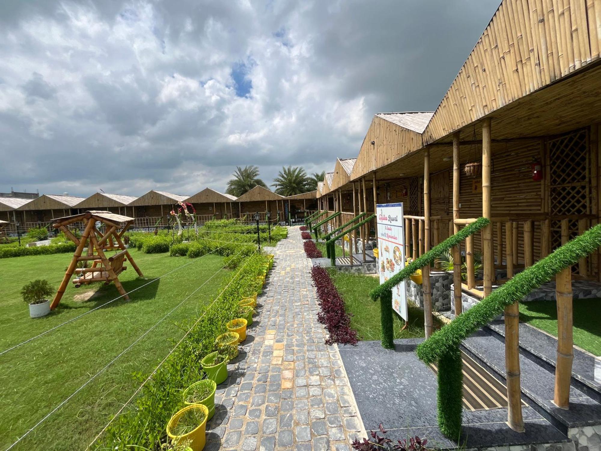 Gopika Resort Vrindavan Exterior photo
